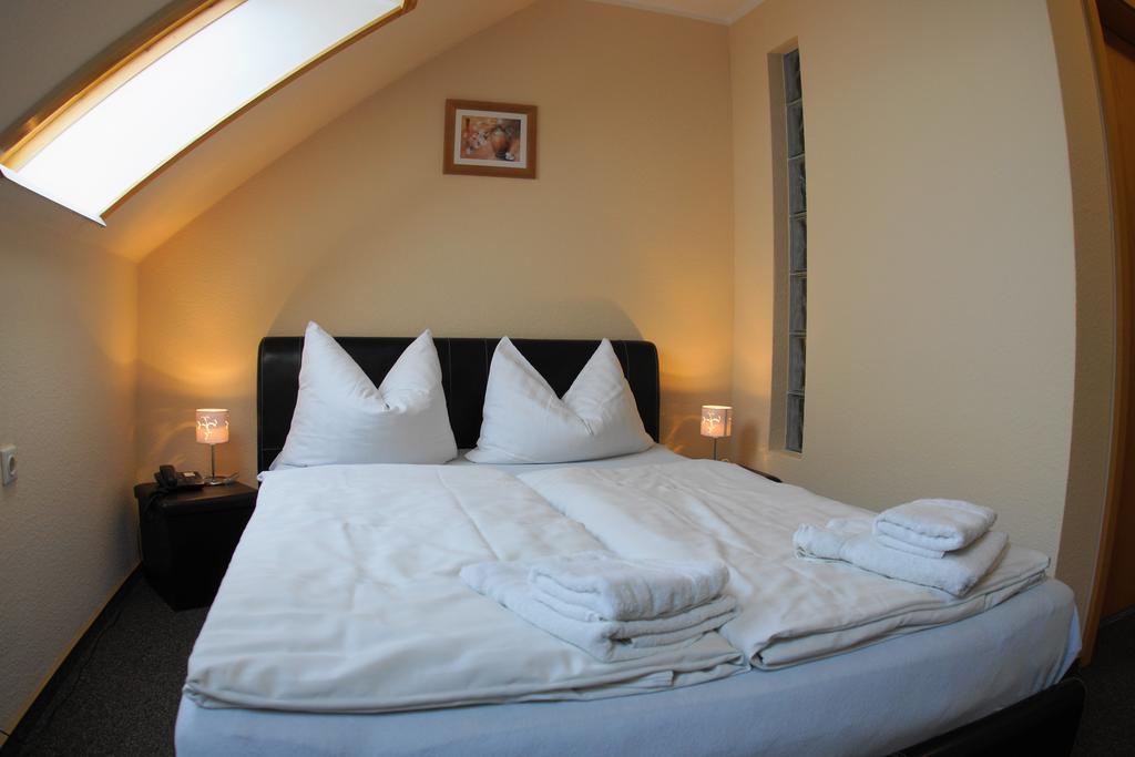 Waldhotel Bad Bibra Ruang foto
