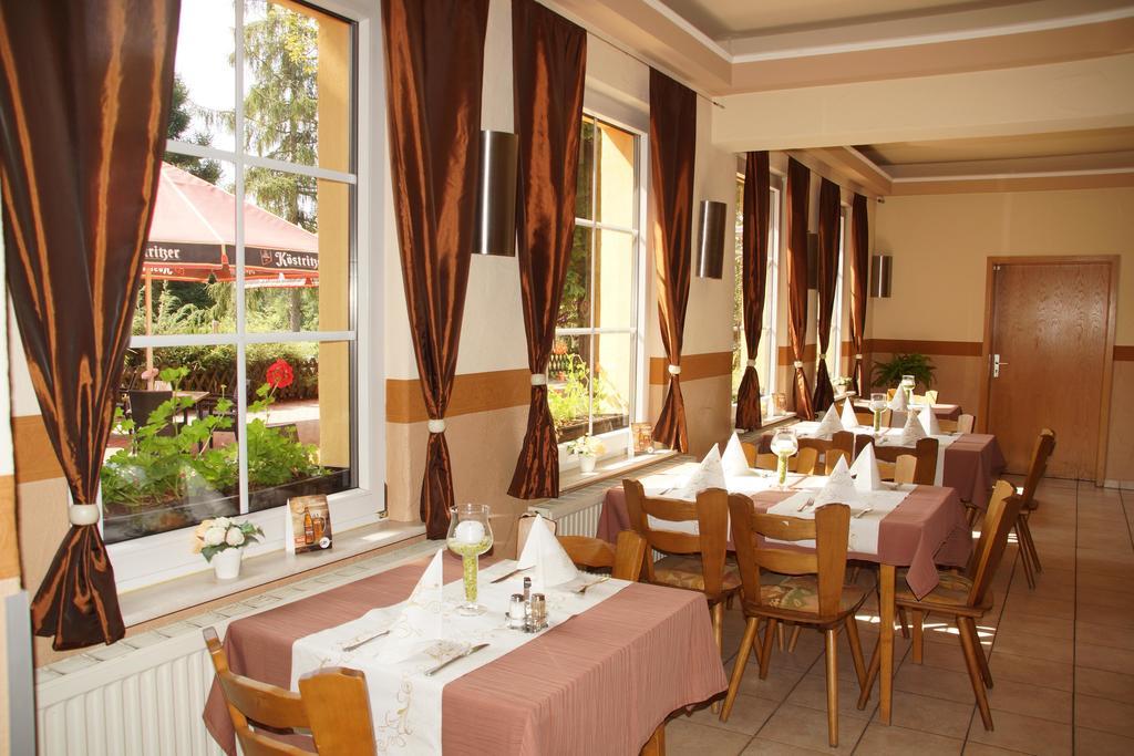 Waldhotel Bad Bibra Bagian luar foto