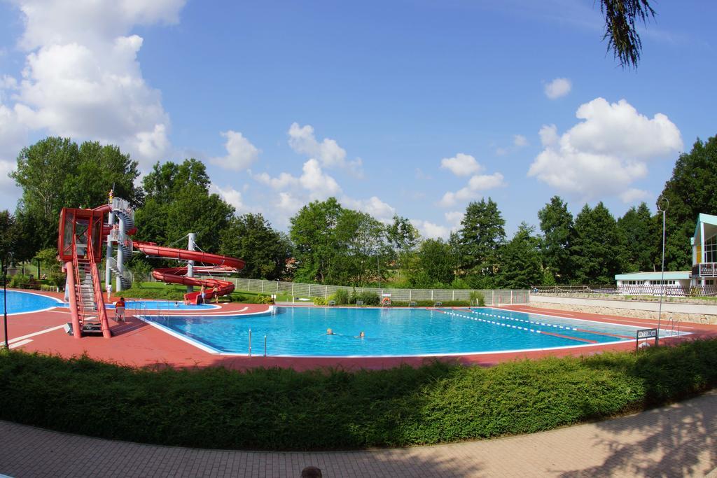 Waldhotel Bad Bibra Bagian luar foto